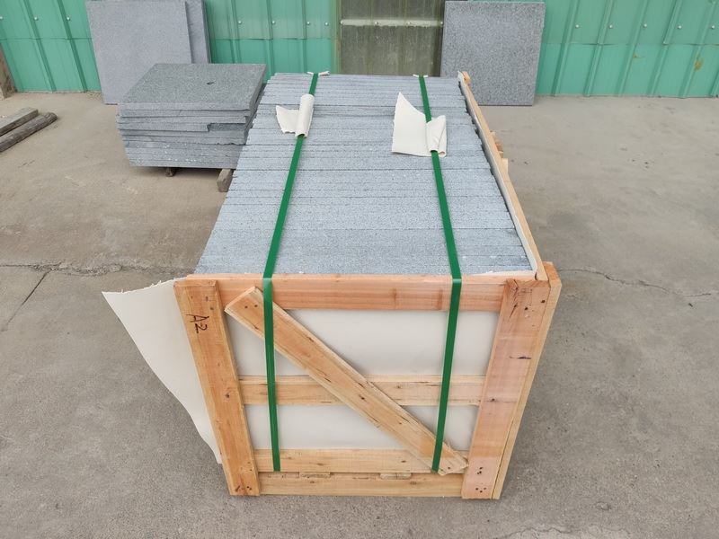 G612 Olive Green Granite packing.jpg