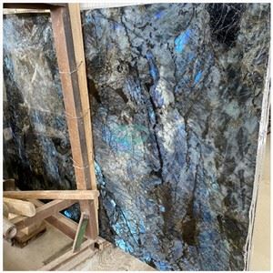 Hashamatli granit stol usti