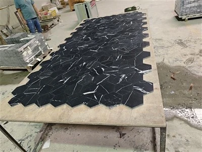 Qora Marquina marmar mozaik plitkalari